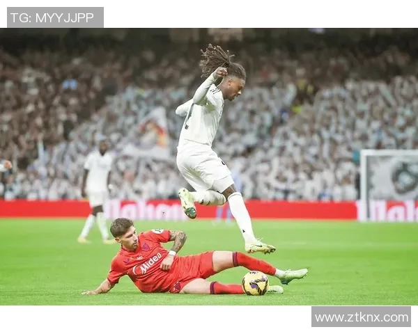 塞维利亚主场2-0完胜皇家马德里,巨星云集的塞维利亚全队表现出色 塞维利亚主场2-0完胜皇家马德里,巨星云集的塞维利亚全队表现出色